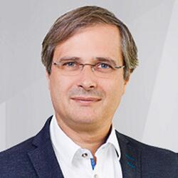 Dr. Ralf Knels Stiftung Blutspendedienst